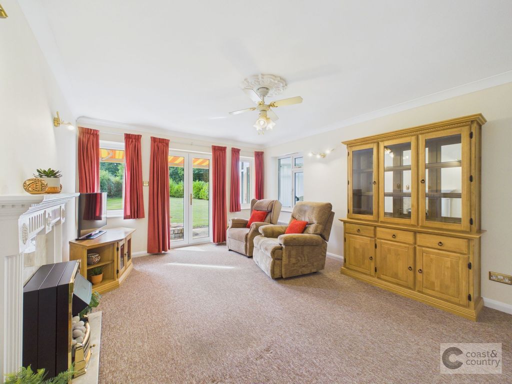 Property photo 3 of 28