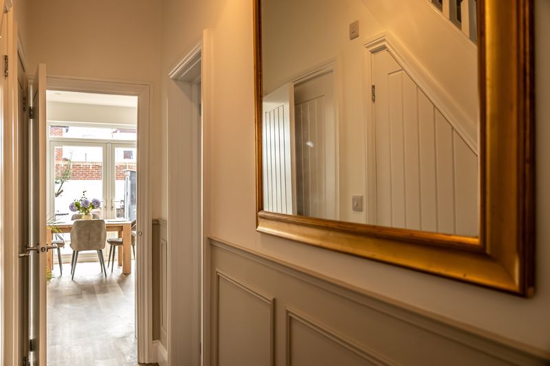 Property photo 3 of 37 .