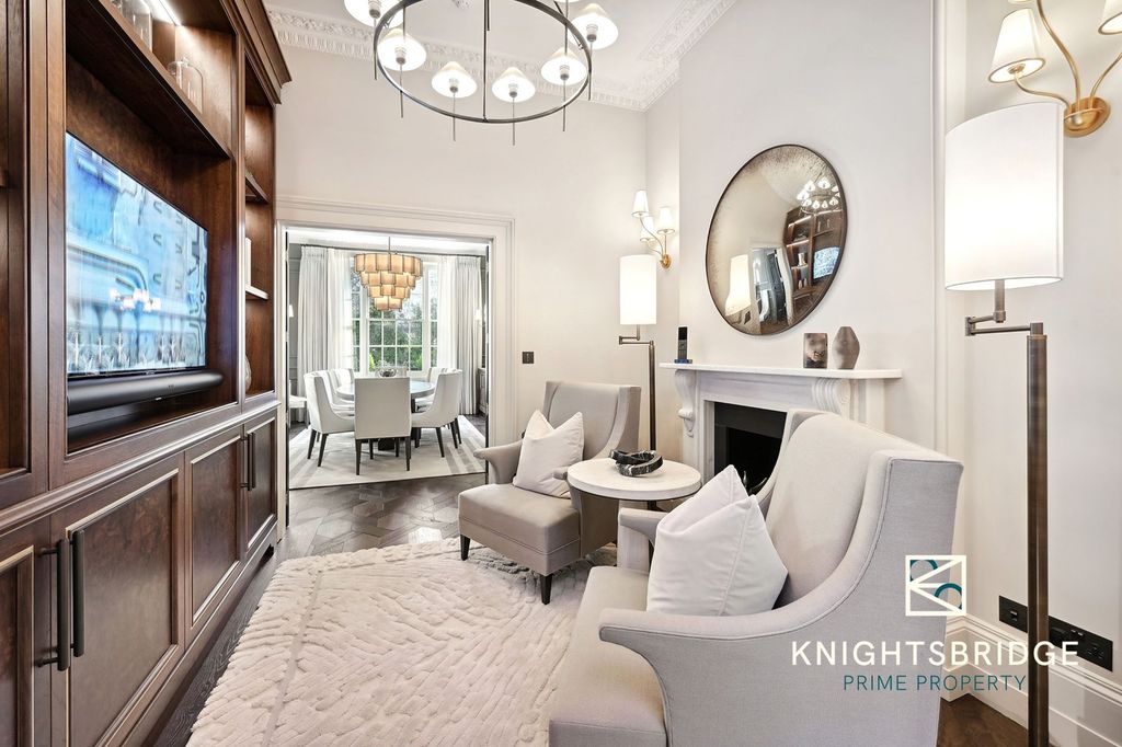 Additional image 37 of 6 bed property to rentChester Square, London SW1W