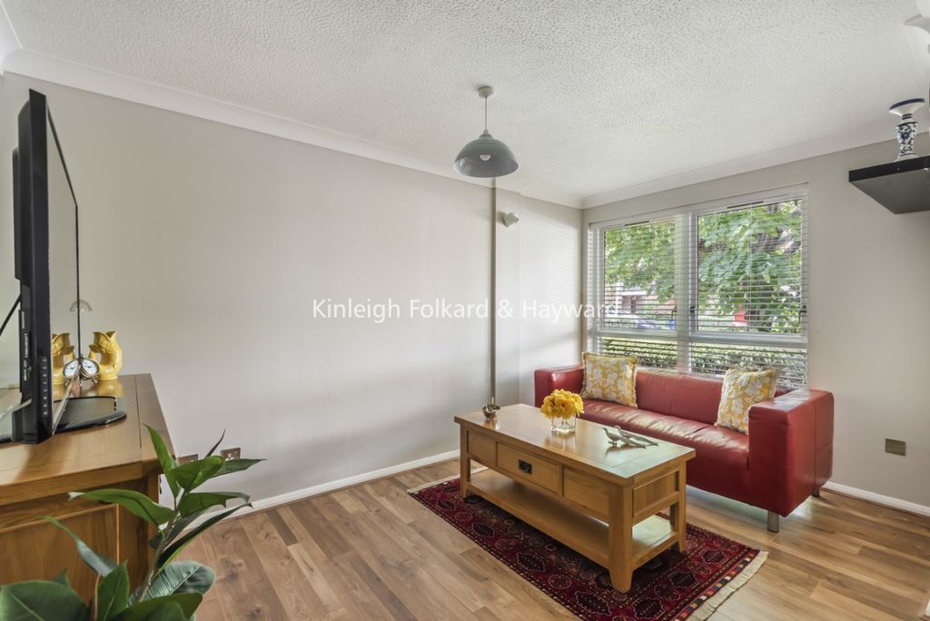 Property photo 1 of 6 E783B401-3588-4F34-8