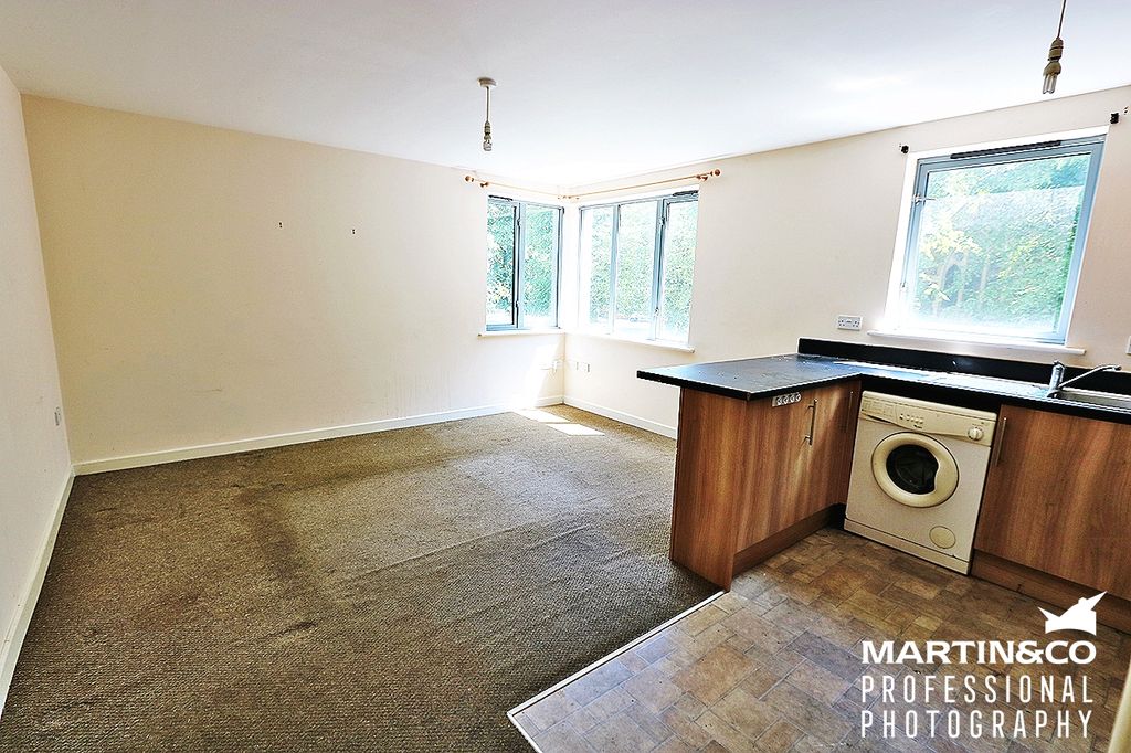 Property photo 3 of 8