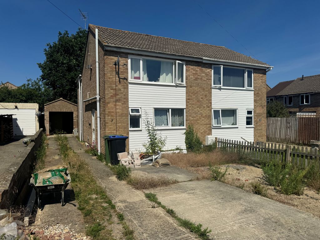 Property photo 1 of 11 Gtrtregtrg