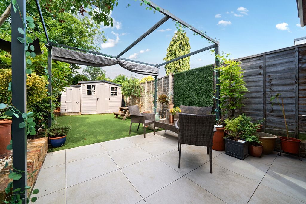Property photo 2 of 14 1319580-5-686B987...
