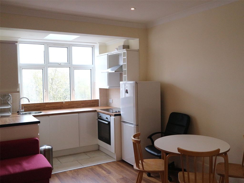 Property photo 3 of 8 Picture No. 13