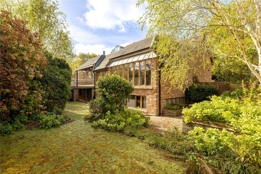 Property photo 3 of 28 Picture No. 13