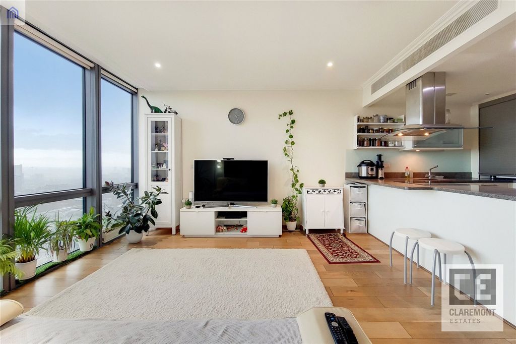 Property photo 2 of 13 Picture No. 04