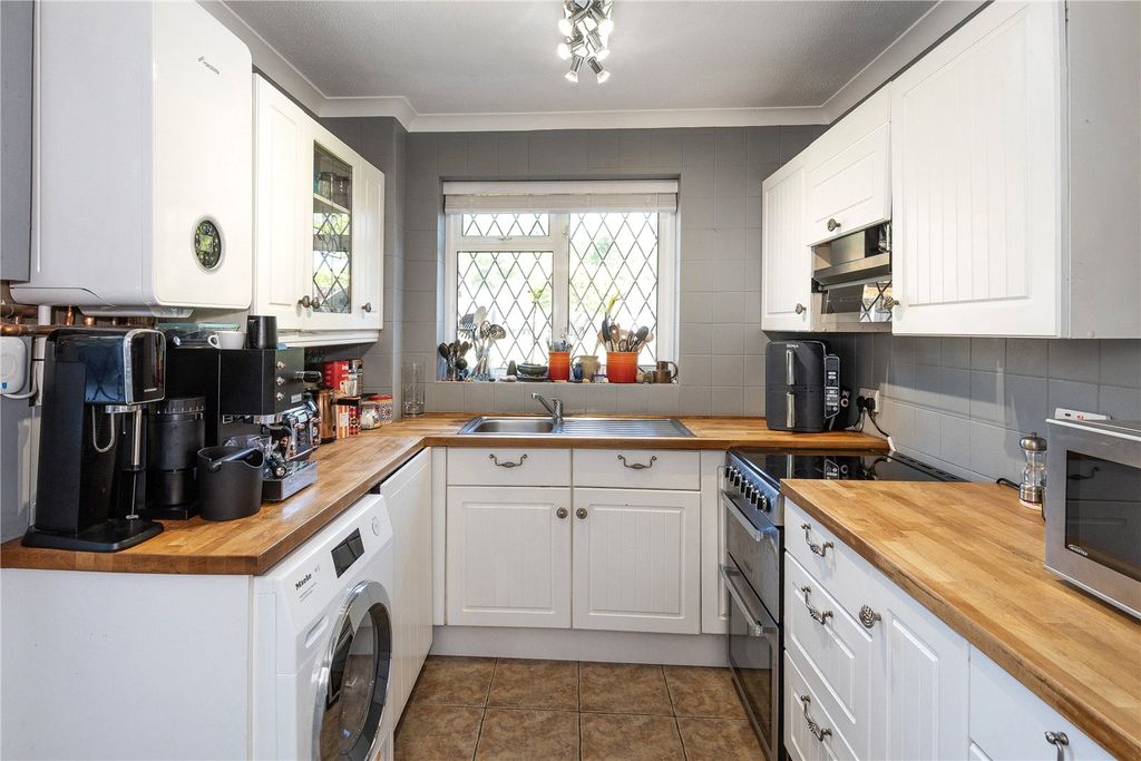 Property photo 2 of 18 Picture No. 08