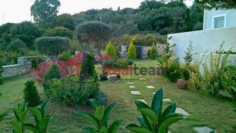 Property photo 2 of 22