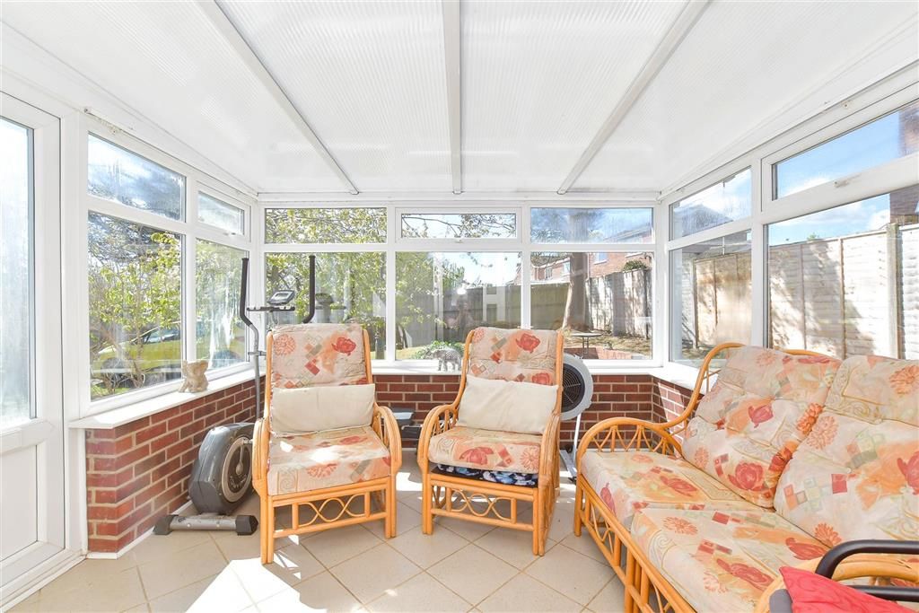 Property photo 1 of 15 Conservatory