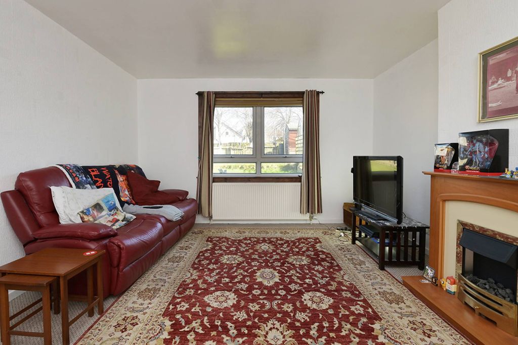 Property photo 2 of 21