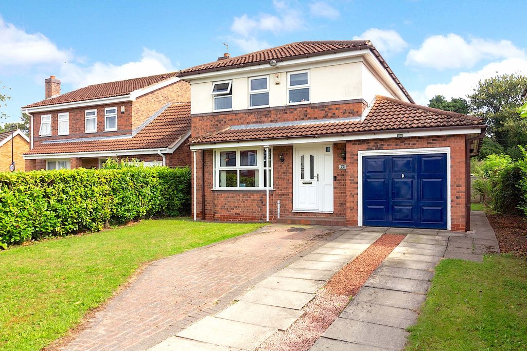 Property photo 1 of 23 72 Osbaldwick Lane - Front