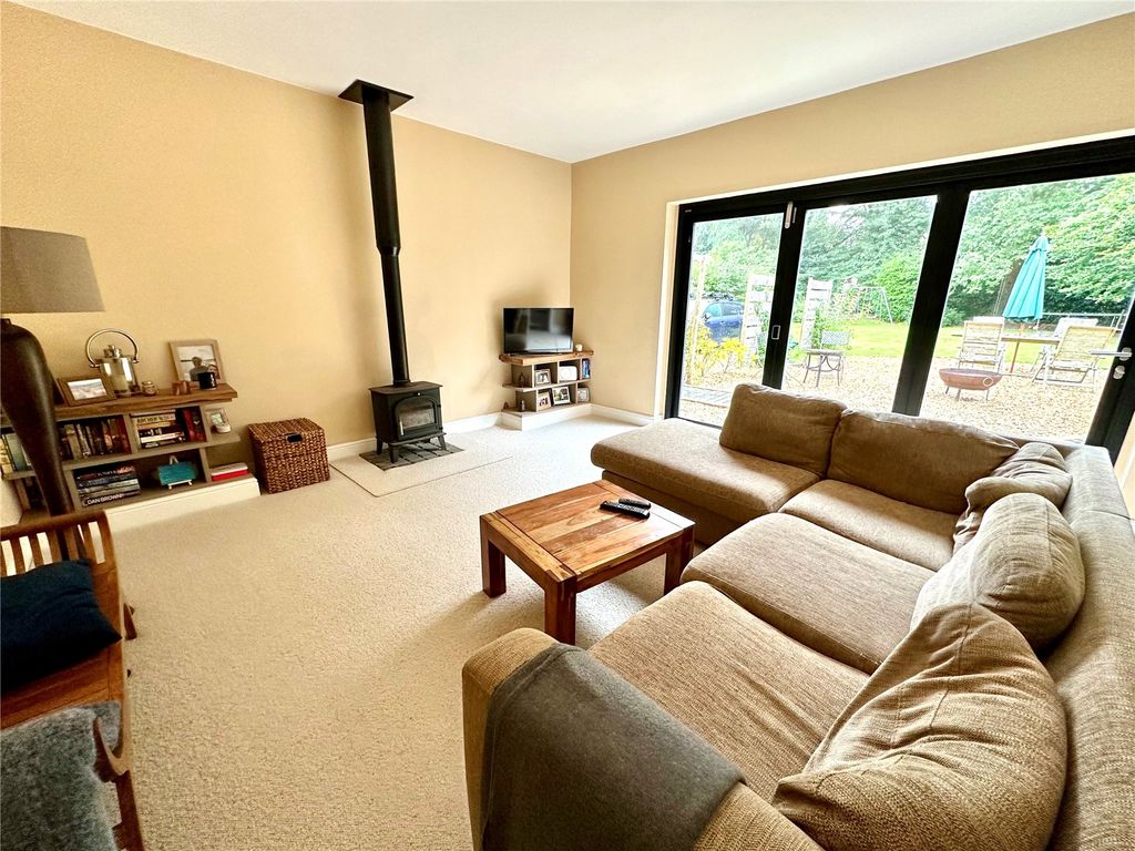 Property photo 3 of 25 Picture No. 23