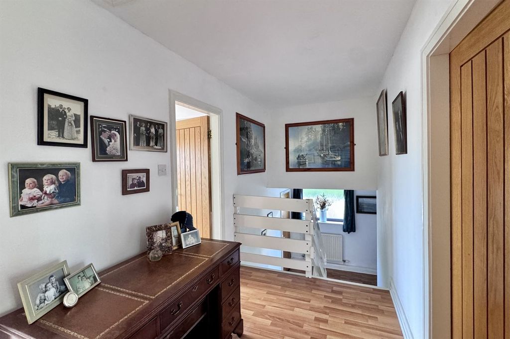 Additional image 16 of 5 bed detached house for saleHaywards Close, Glossop SK13