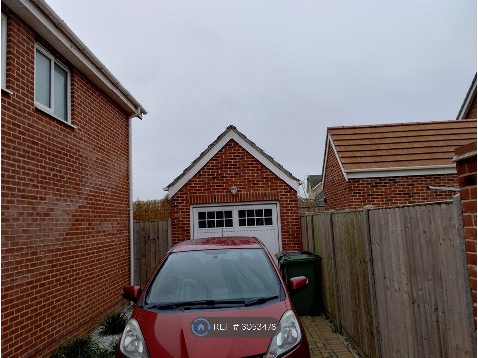 Property photo 2 of 12