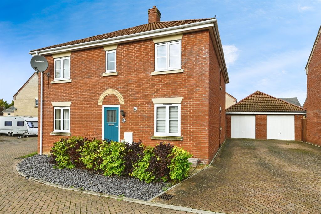 Property photo 1 of 19