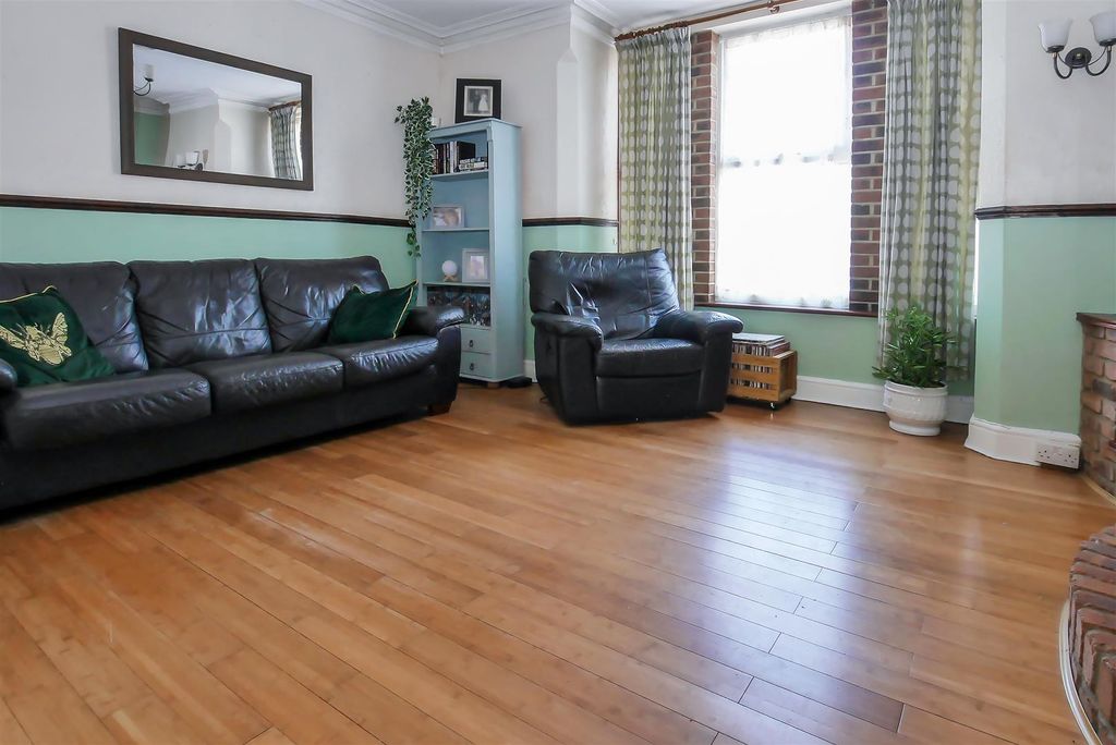 Property photo 2 of 20 P1080357.Jpg