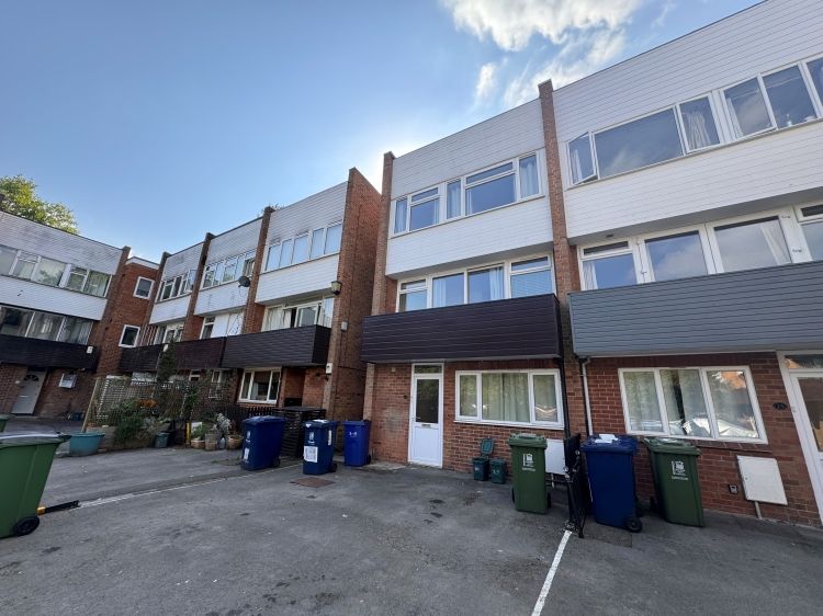 Property photo 2 of 11 External 2