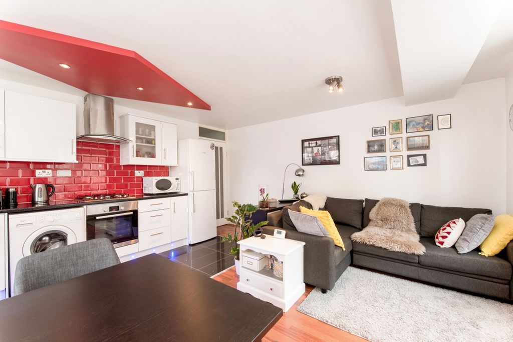 Property photo 3 of 10 Ph6_1149942_Edited