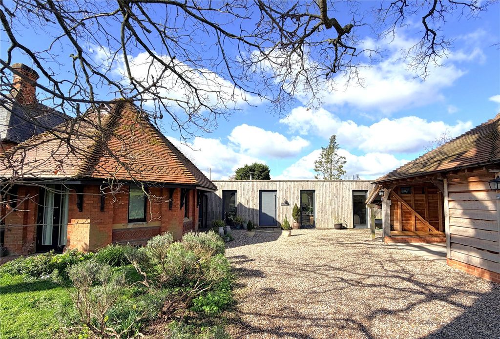 Property photo 1 of 24 Picture No. 49