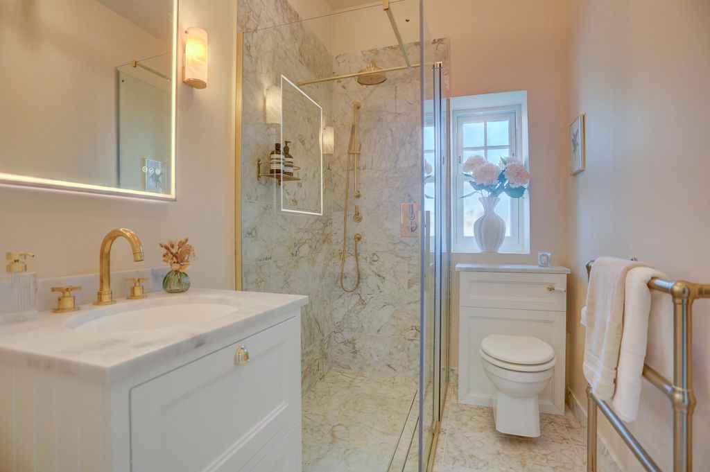 Additional image 25 of 6 bed detached house to rentShirley Drive, Hove BN3