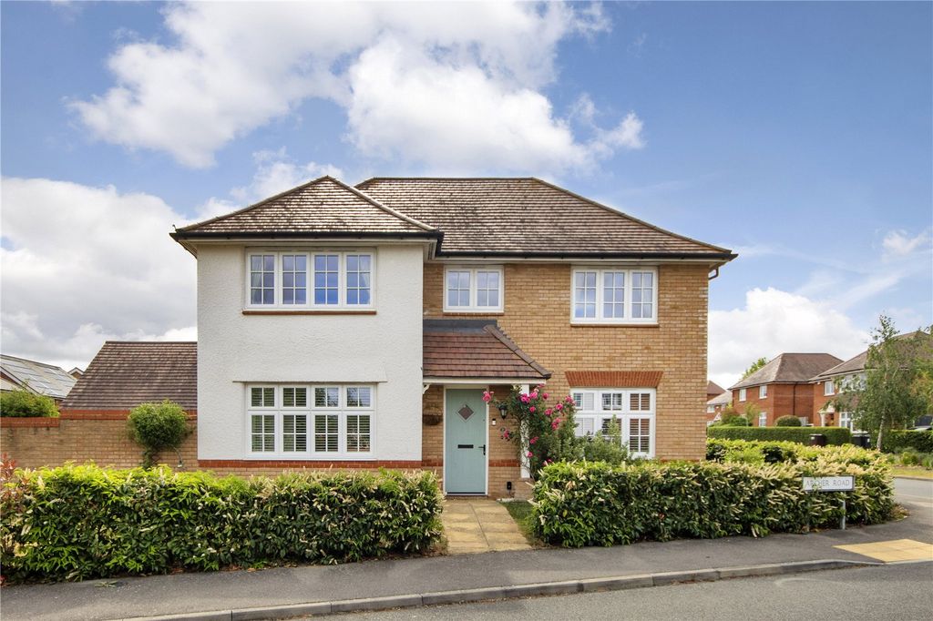 Property photo 1 of 13 2 Archer Road