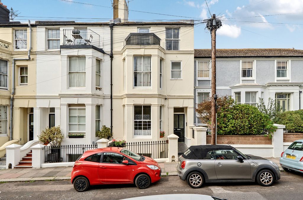 Property photo 1 of 12 1530194-2-1A11103...