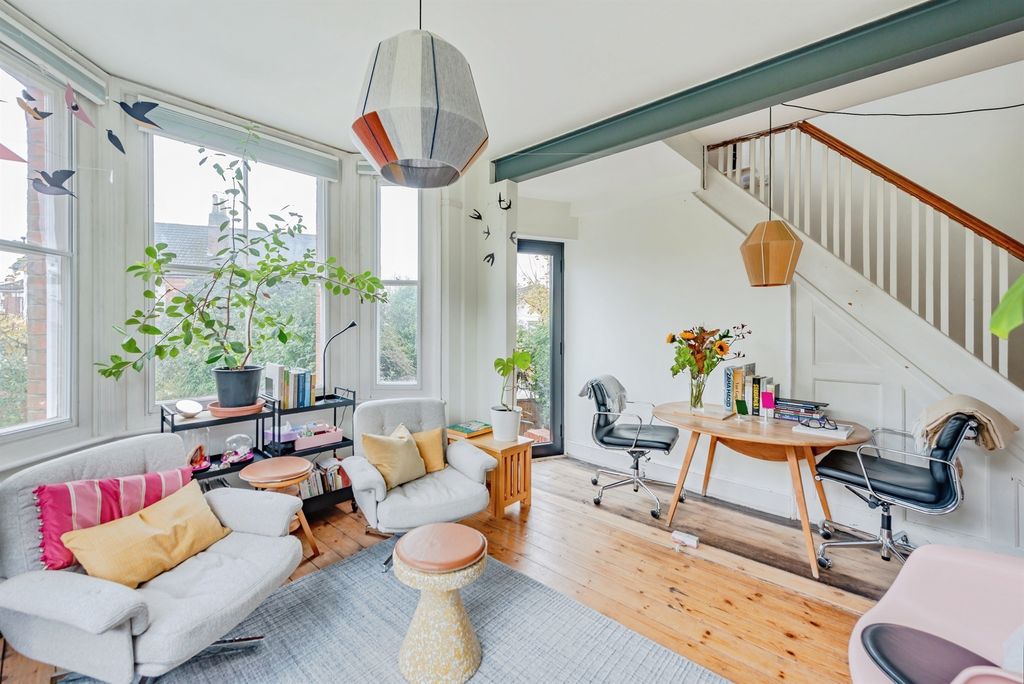 Property photo 3 of 20