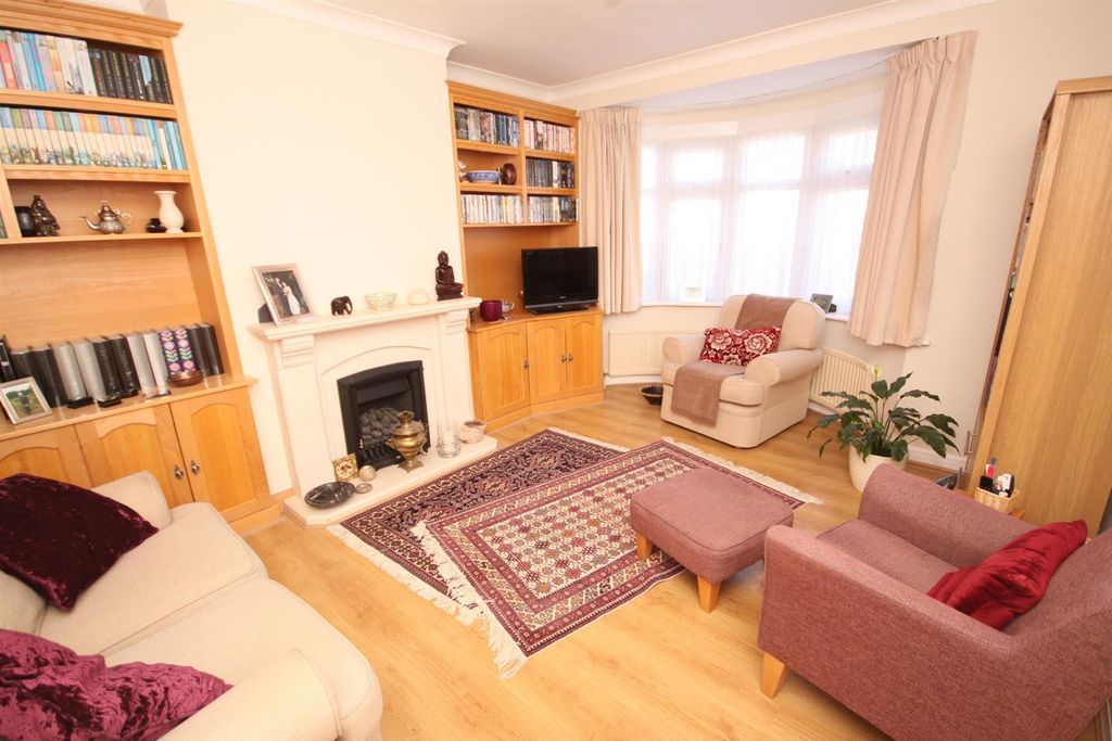Property photo 3 of 13