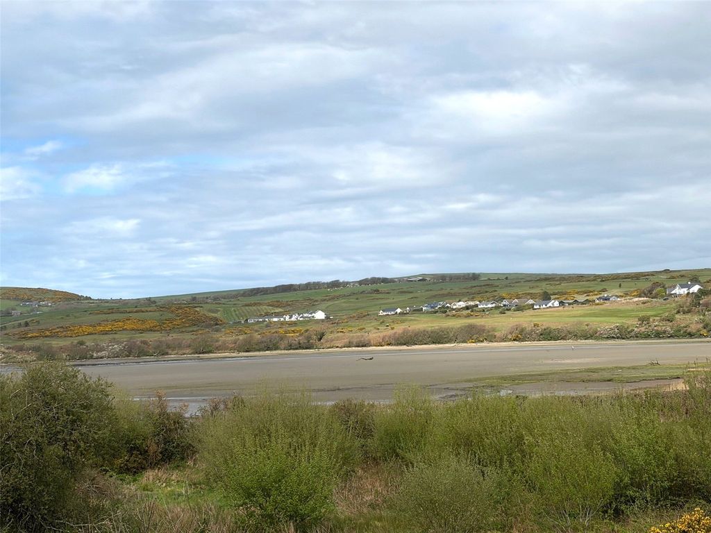 Property photo 3 of 24 Picture No. 22