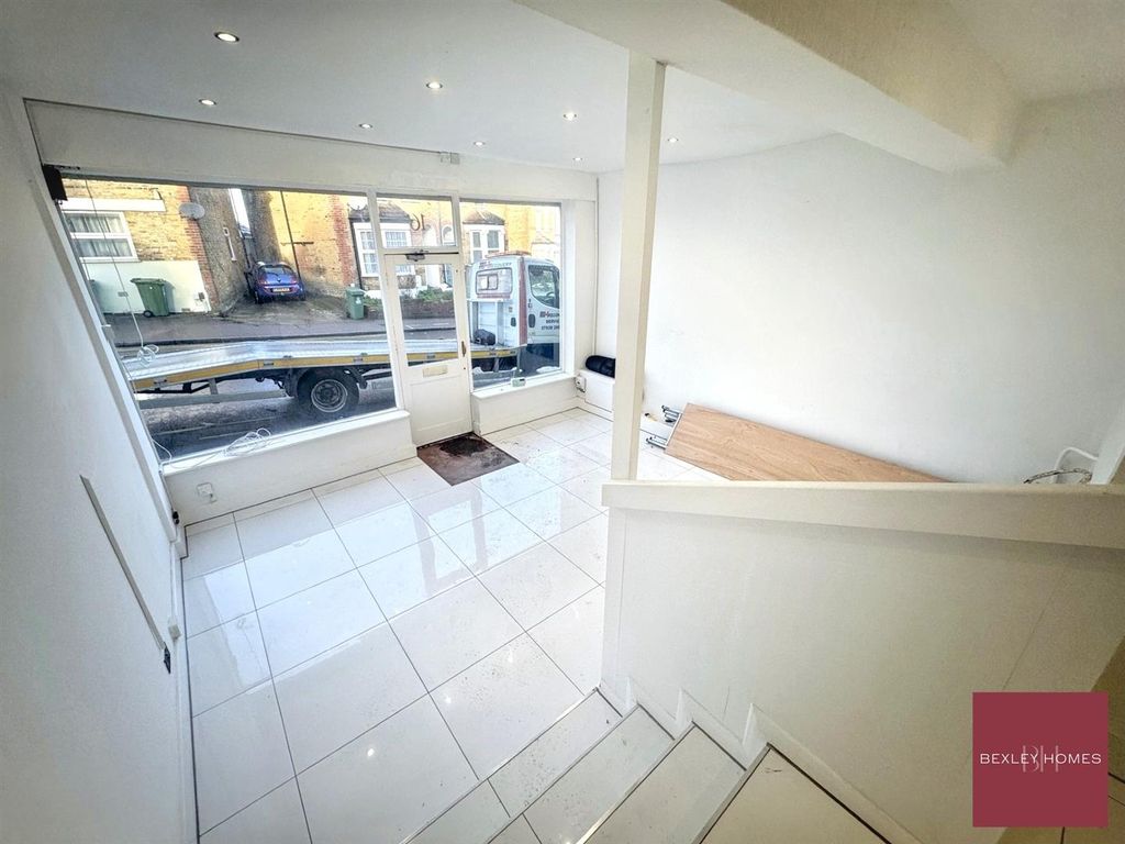 Property photo 3 of 10 Fd6Aebafac614E0Fb6d49A5d1701Ae2A.Jpg