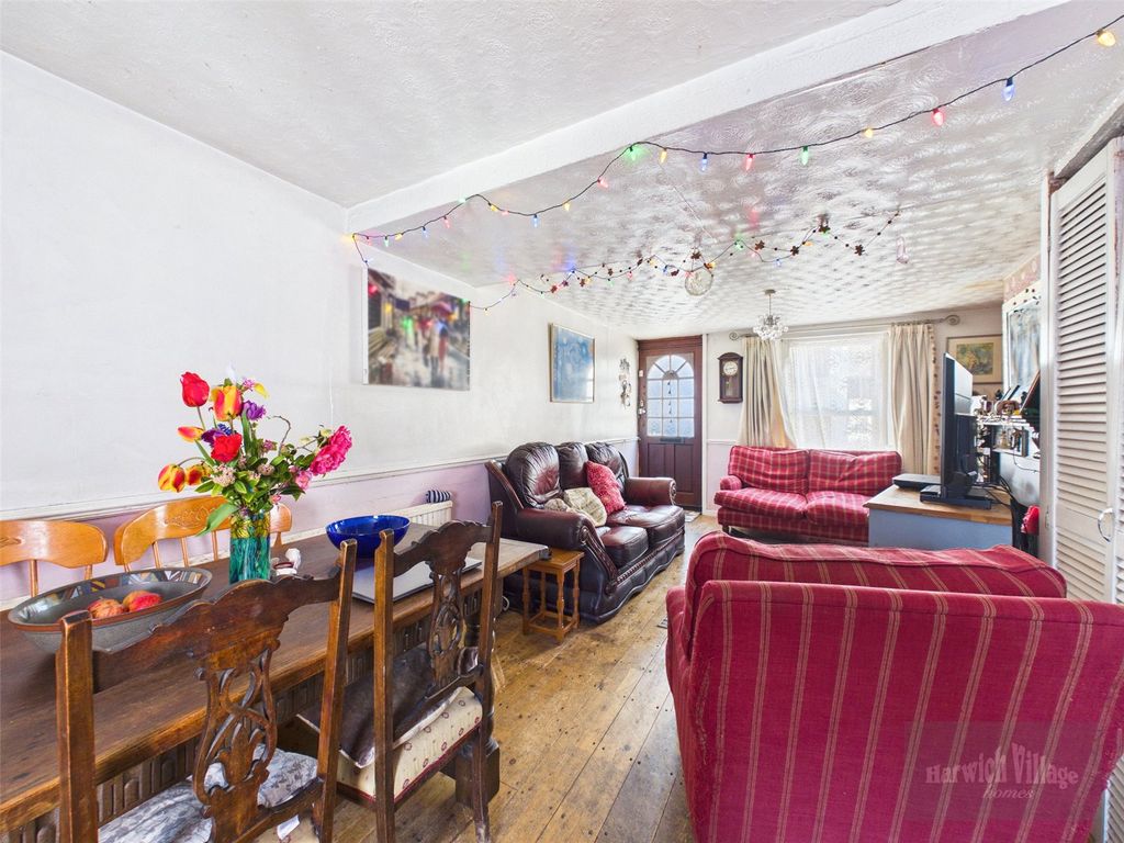 Property photo 3 of 10 Picture 3