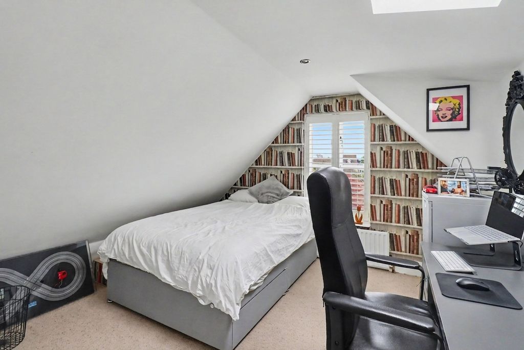 Additional image 19 of 5 bed detached house for saleVine Road, East Molesey KT8