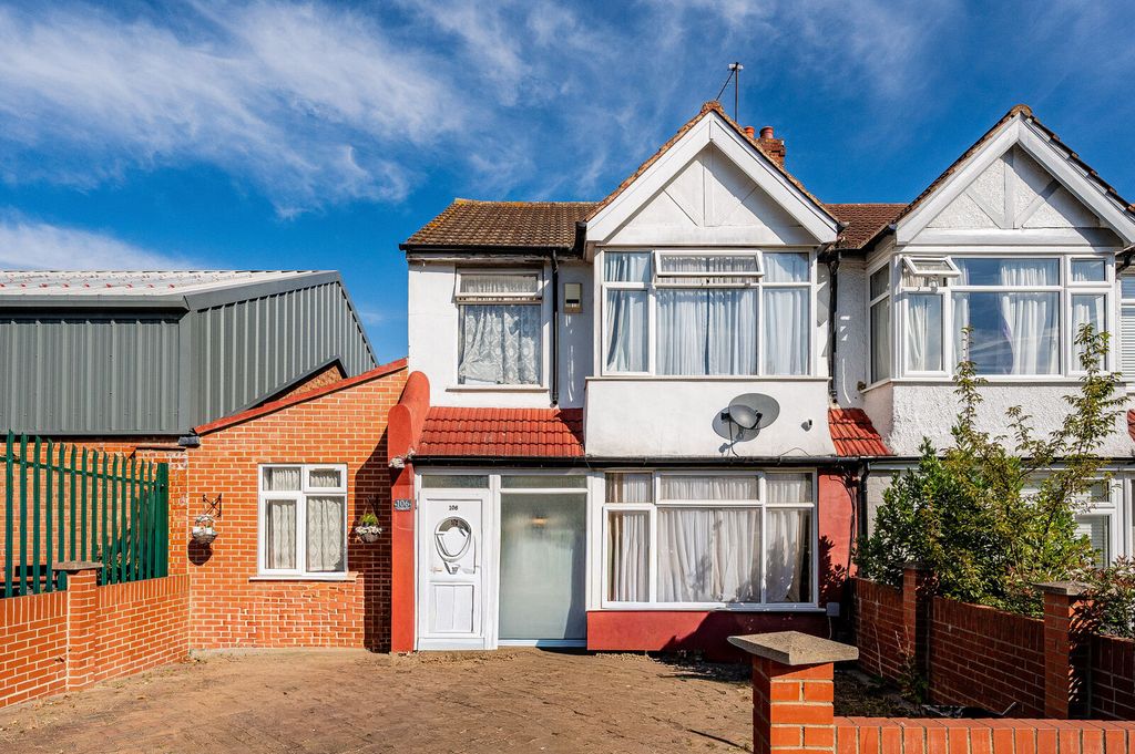 Property photo 1 of 12