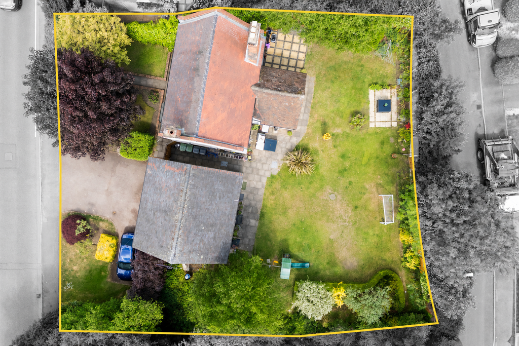 Property photo 2 of 24