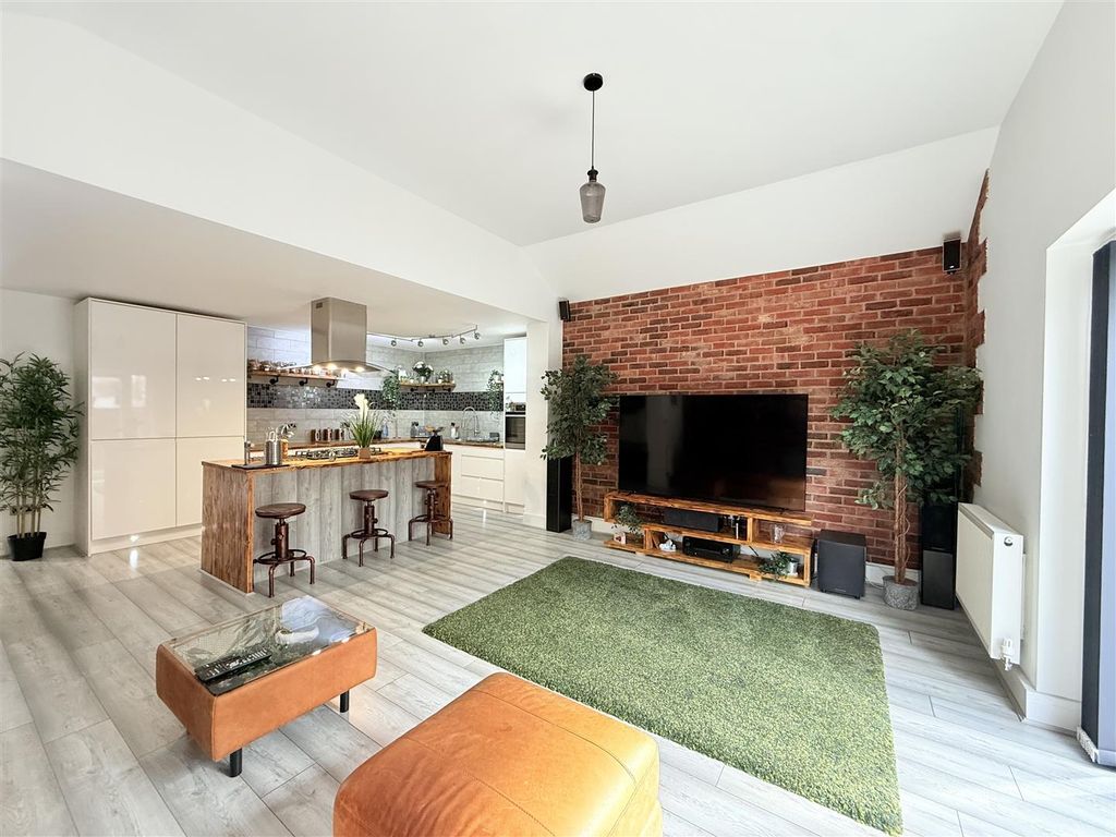 Property photo 2 of 22 Img_5769.Jpeg