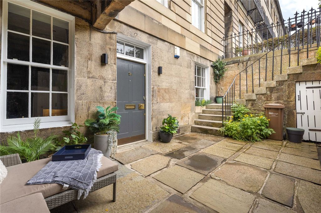 Property photo 1 of 23 9A Bellevue Terrace