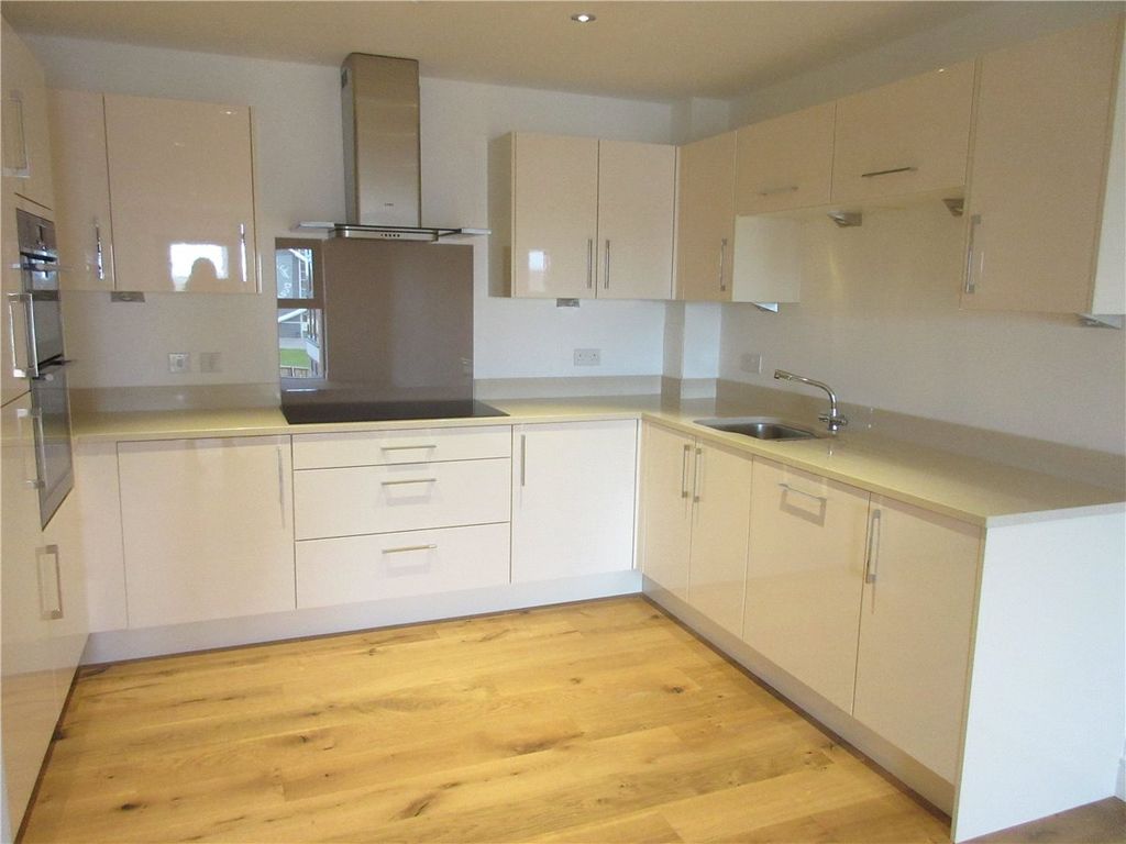Property photo 2 of 7 Kitchen