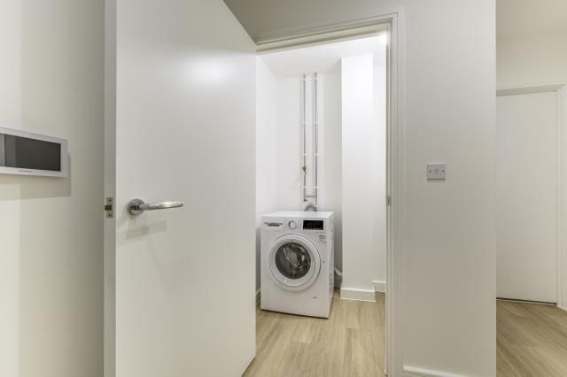 Property photo 3 of 13 Internal View