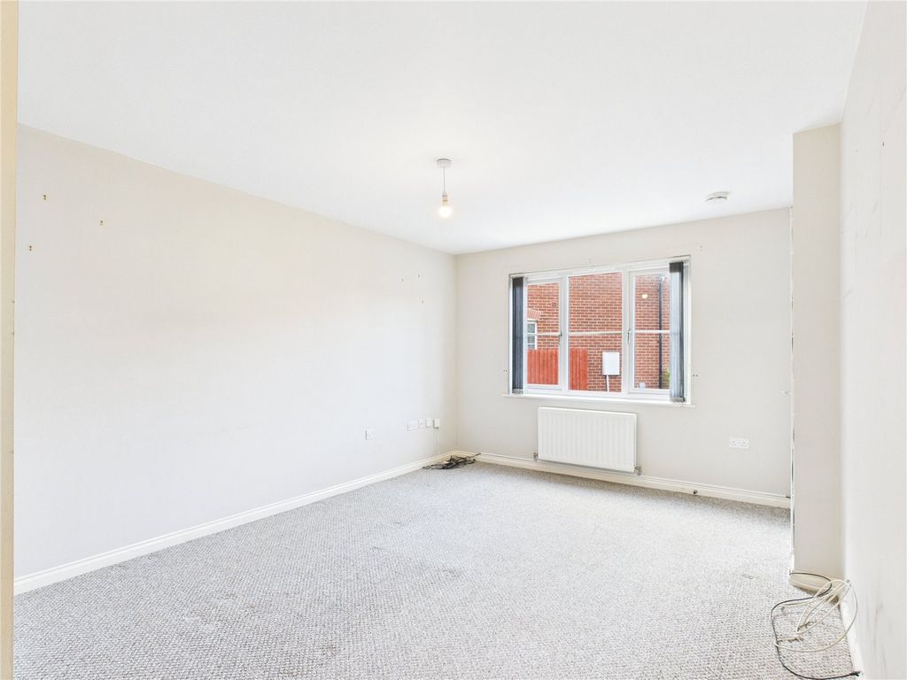 Property photo 3 of 18 Picture No. 24