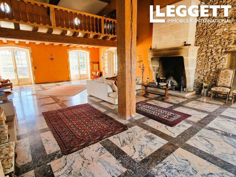 Property photo 3 of 10