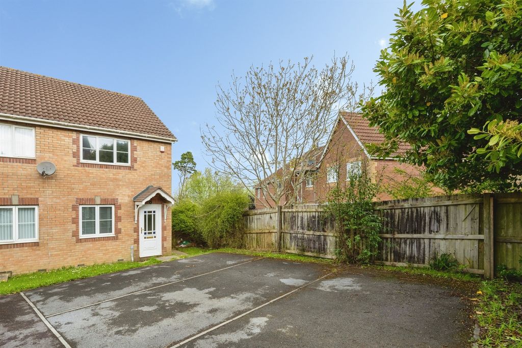 Property photo 2 of 14