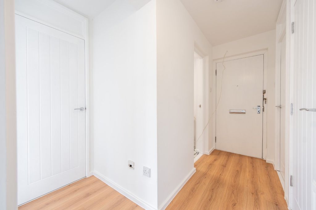 Property photo 2 of 11 Picture No. 03