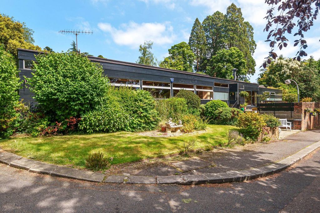 Property photo 1 of 21