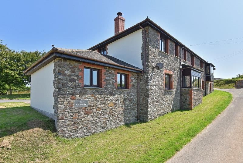 Property photo 2 of 12 Cleave_073.Jpg