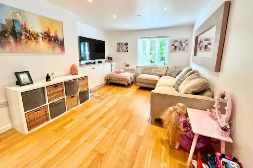 Property photo 2 of 9 Living Room: