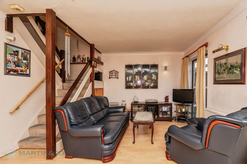 Property photo 3 of 17 Gu227Td-Fa-Dsc08363