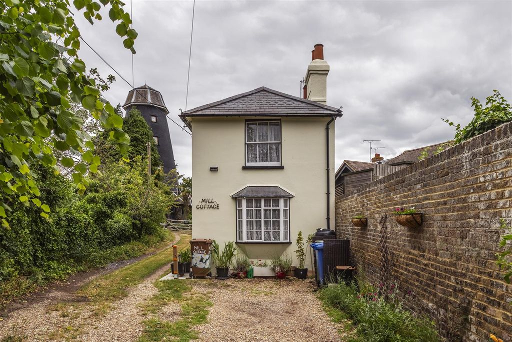 Property photo 1 of 24