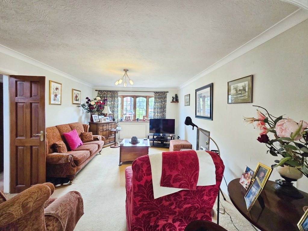 Property photo 3 of 18 Pbox-Img.Jpg