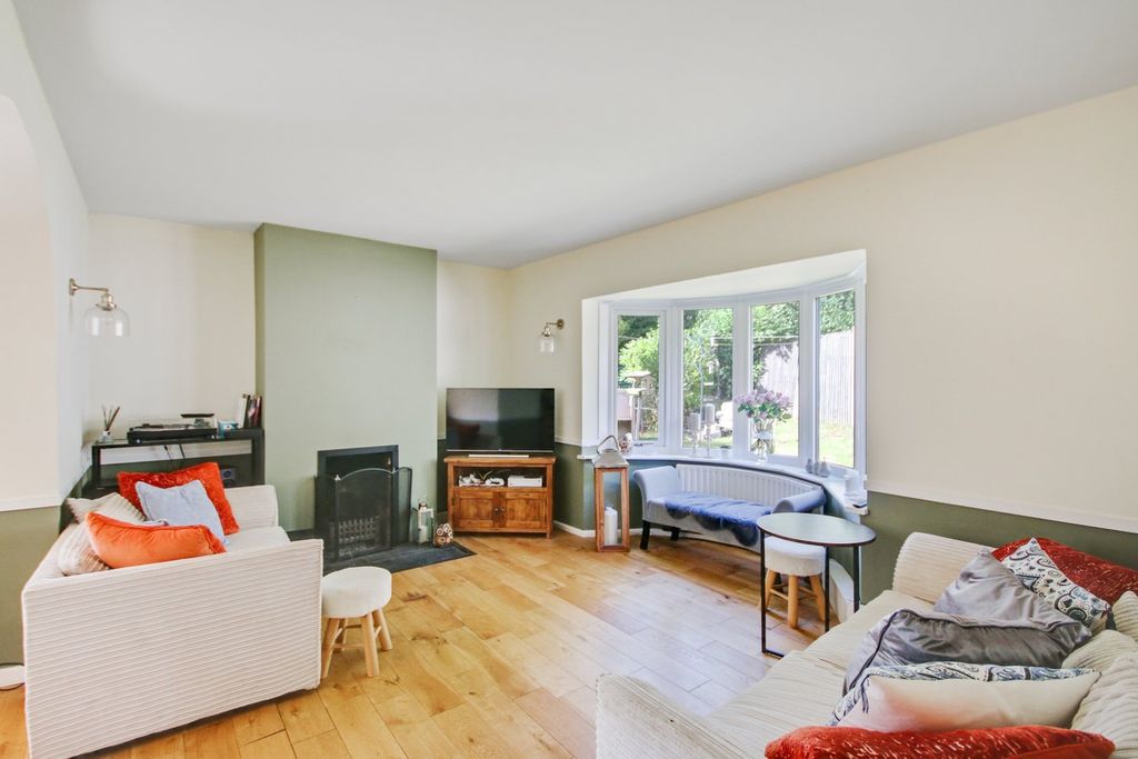 Property photo 3 of 26