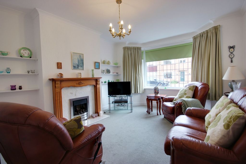 Property photo 2 of 21 1 Lounge A